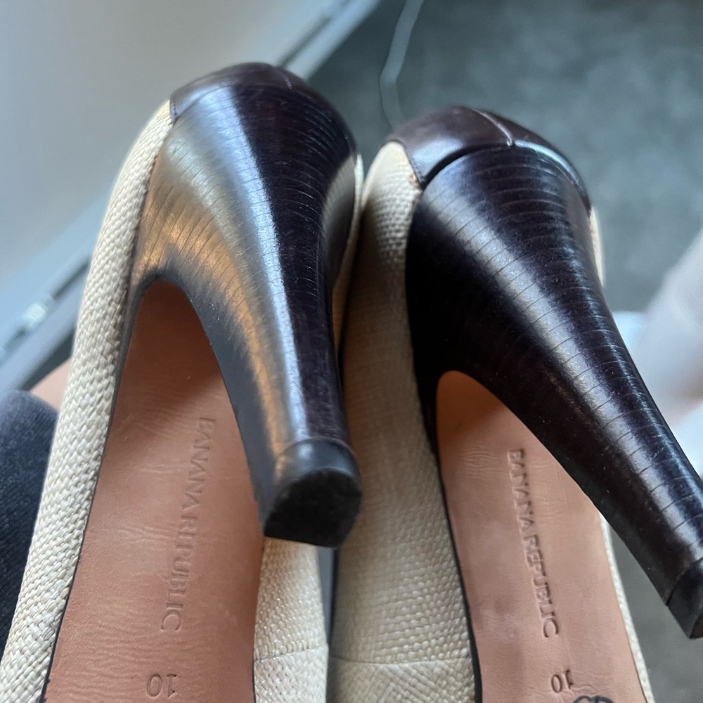 Heels - Picture 4 of 4